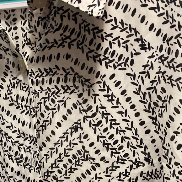 Cabi Printed Loose Button Down Blouse - Picture 4 of 7